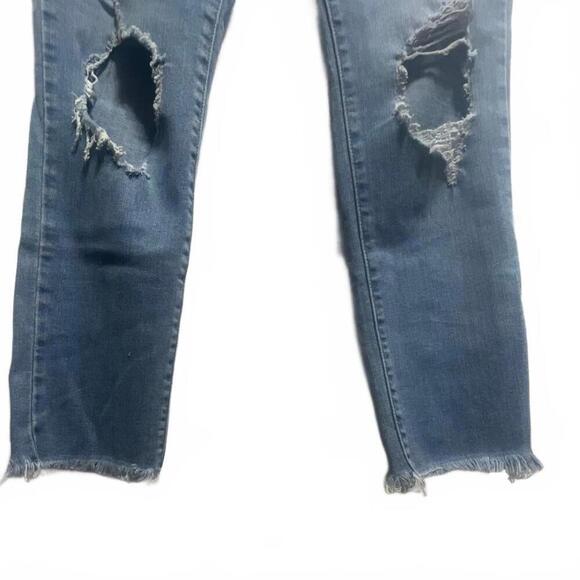 Levi's 724 High Rise Straight Jeans - Distressed Denim - Size 27 - Picture 8 of 16